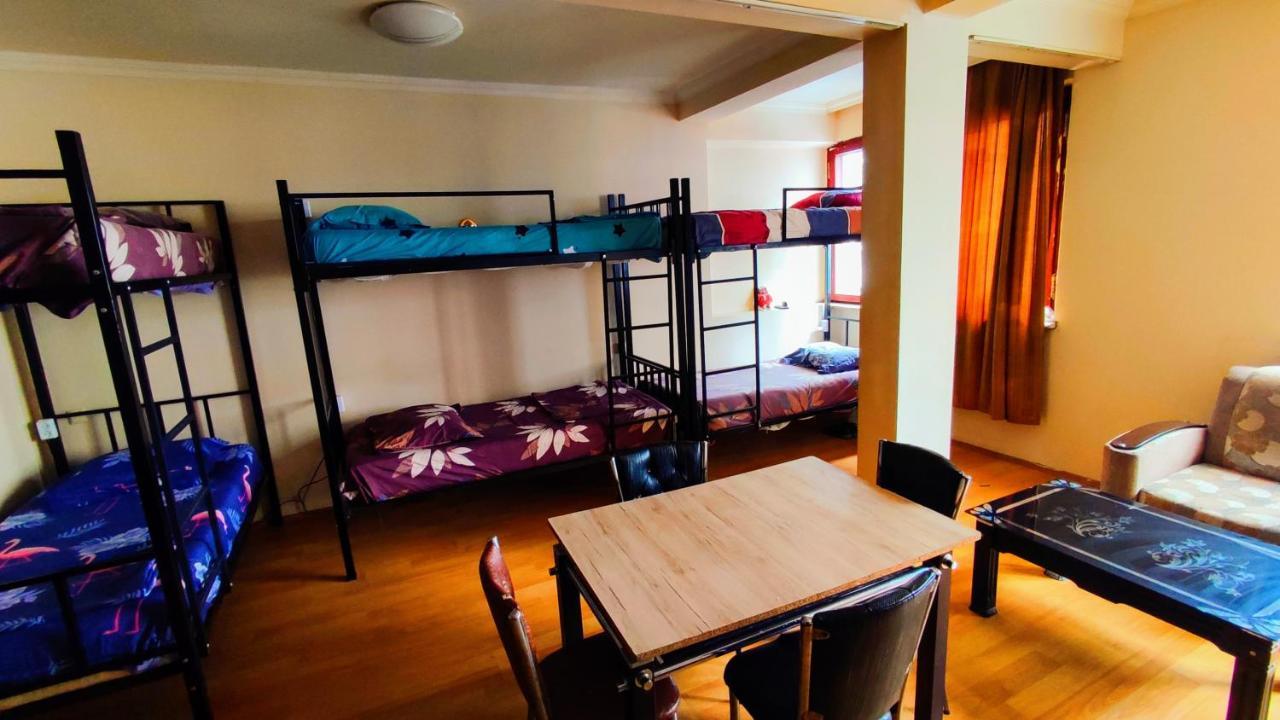 Masala Hostel Batumi Kültér fotó