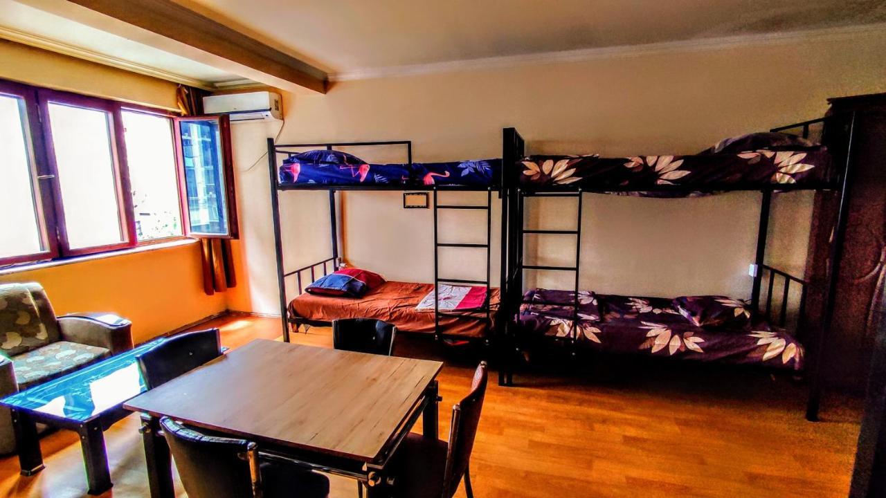 Masala Hostel Batumi Kültér fotó
